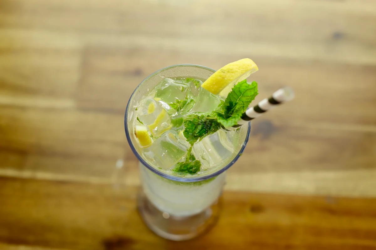 lemon lime bitter 瓶装青柠檬汁